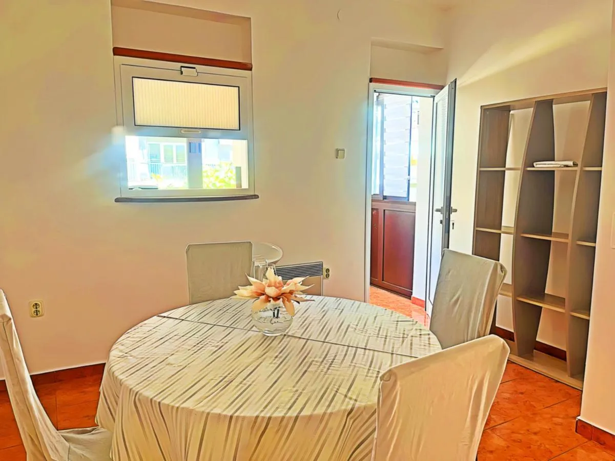 Image 3 of Pomalo Retreat