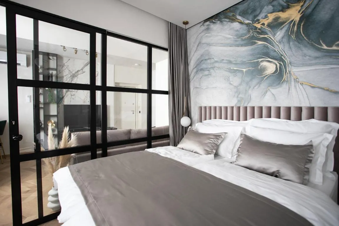 Image of Prestigious Downtown Apartment