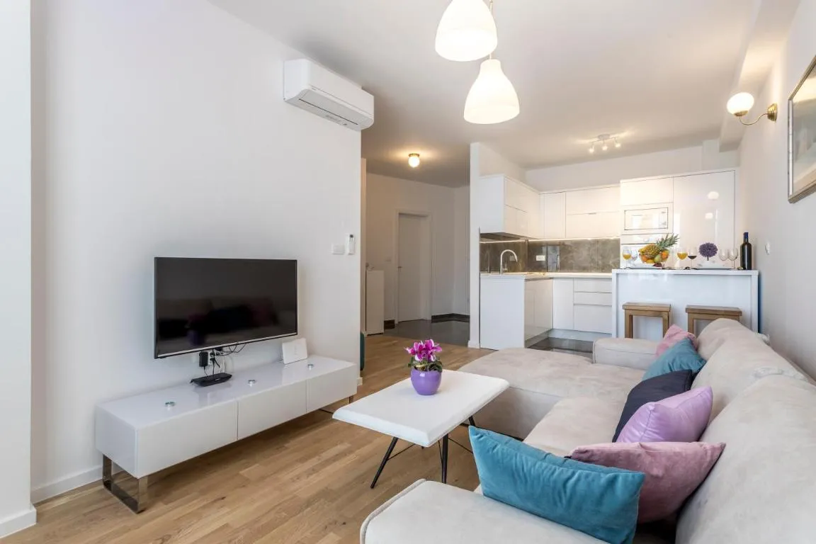 Image of RIno Luxury