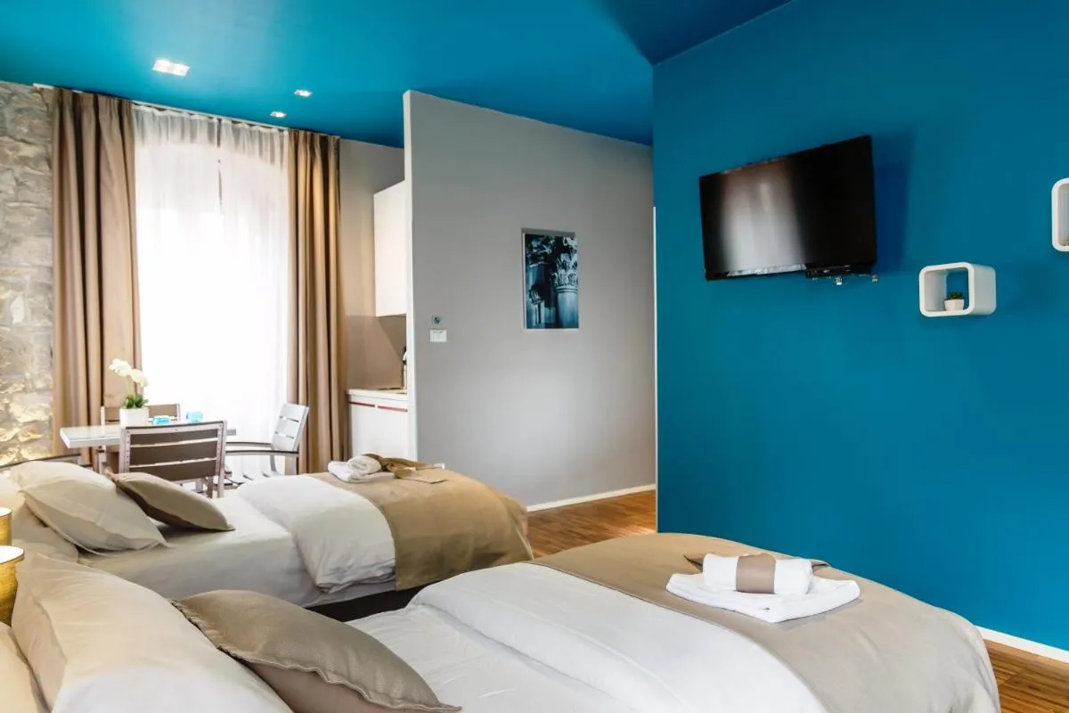 Image 4 of Riva Luxury Rooms