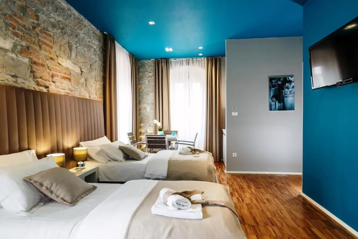 Image 2 of Riva Luxury Rooms