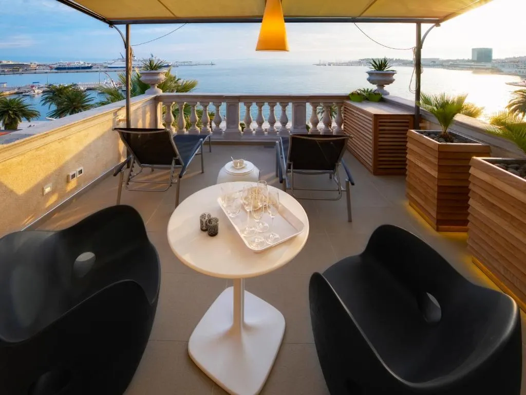 Image of Riva Luxury Suites