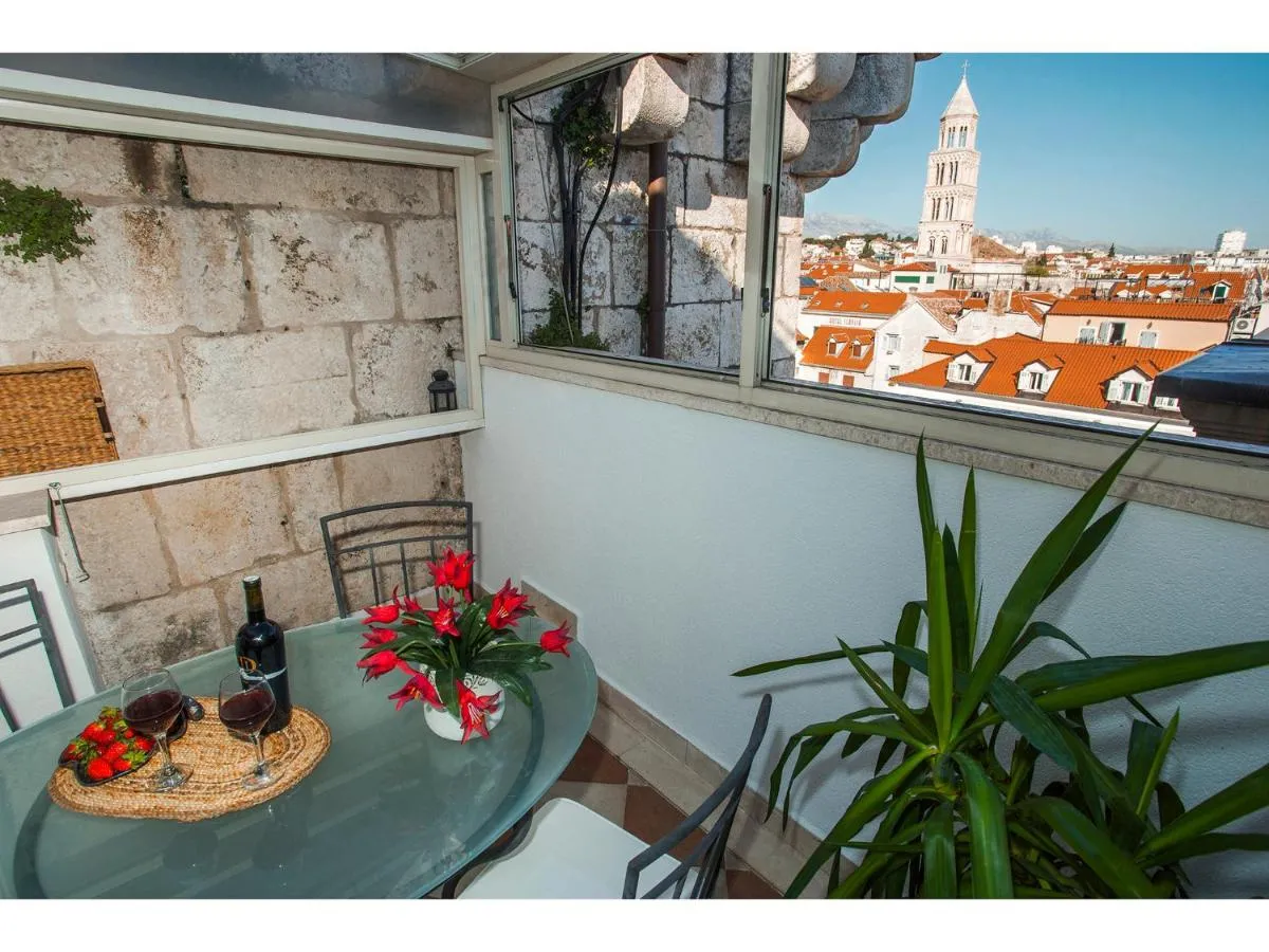 Image 1 of Riva Royal Lounge Apartment