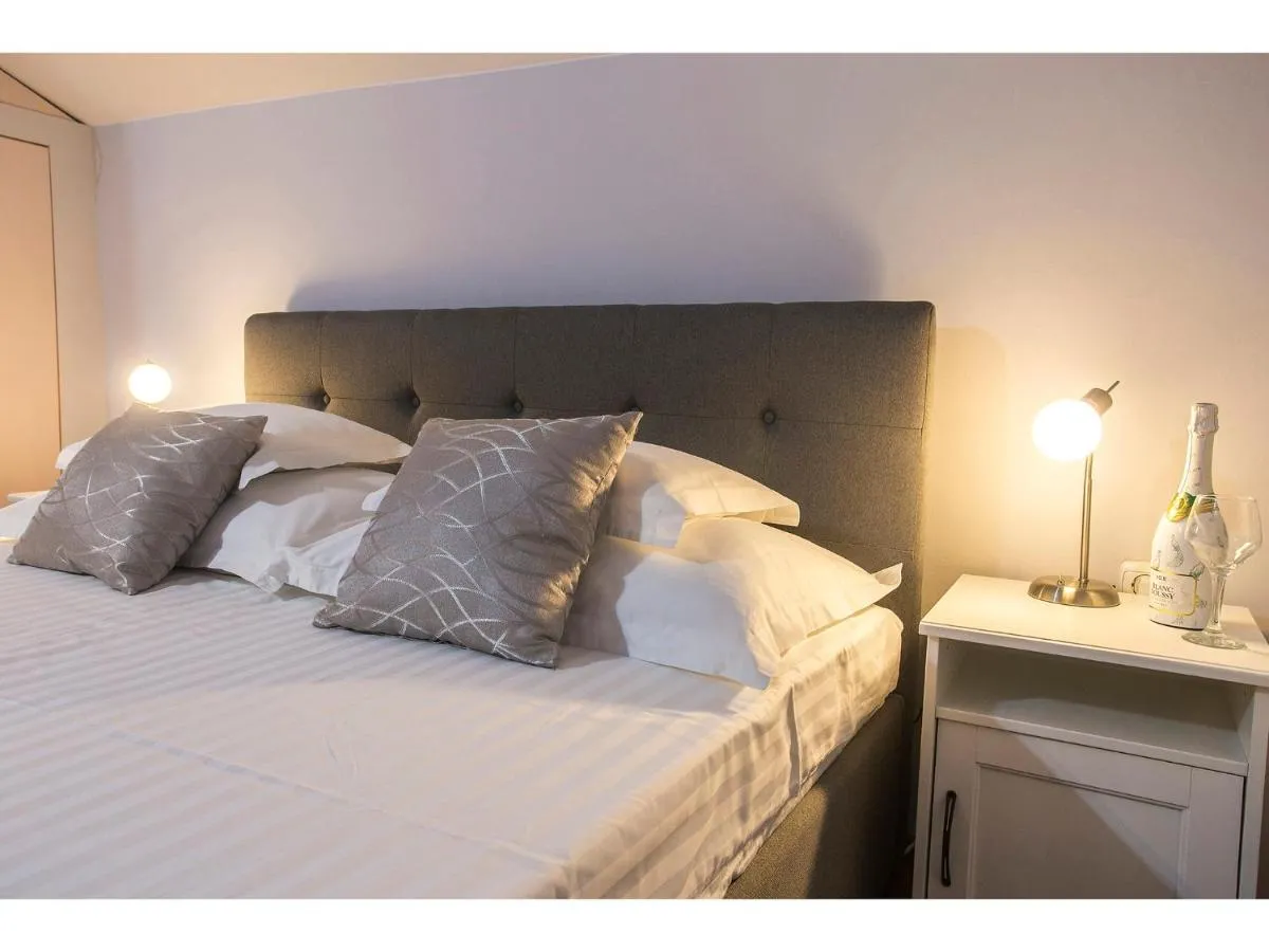 Image 5 of Riva Royal Lounge Apartment