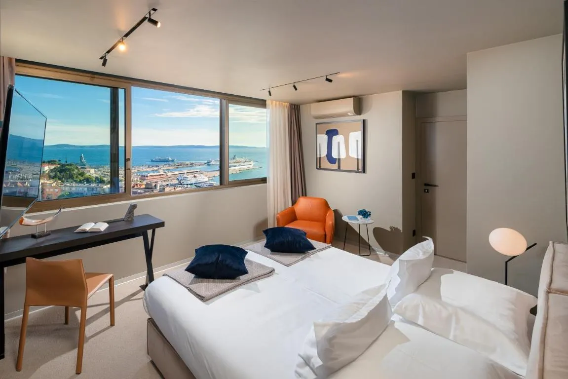 Image of Royal Suites-Sky