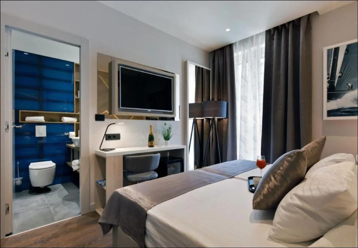 Image 3 of Sailor Boutique Rooms