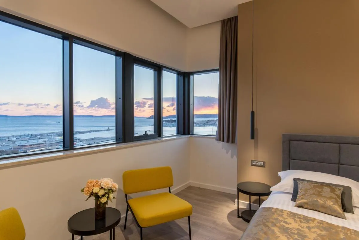 Image 3 of Seascape Luxury Rooms