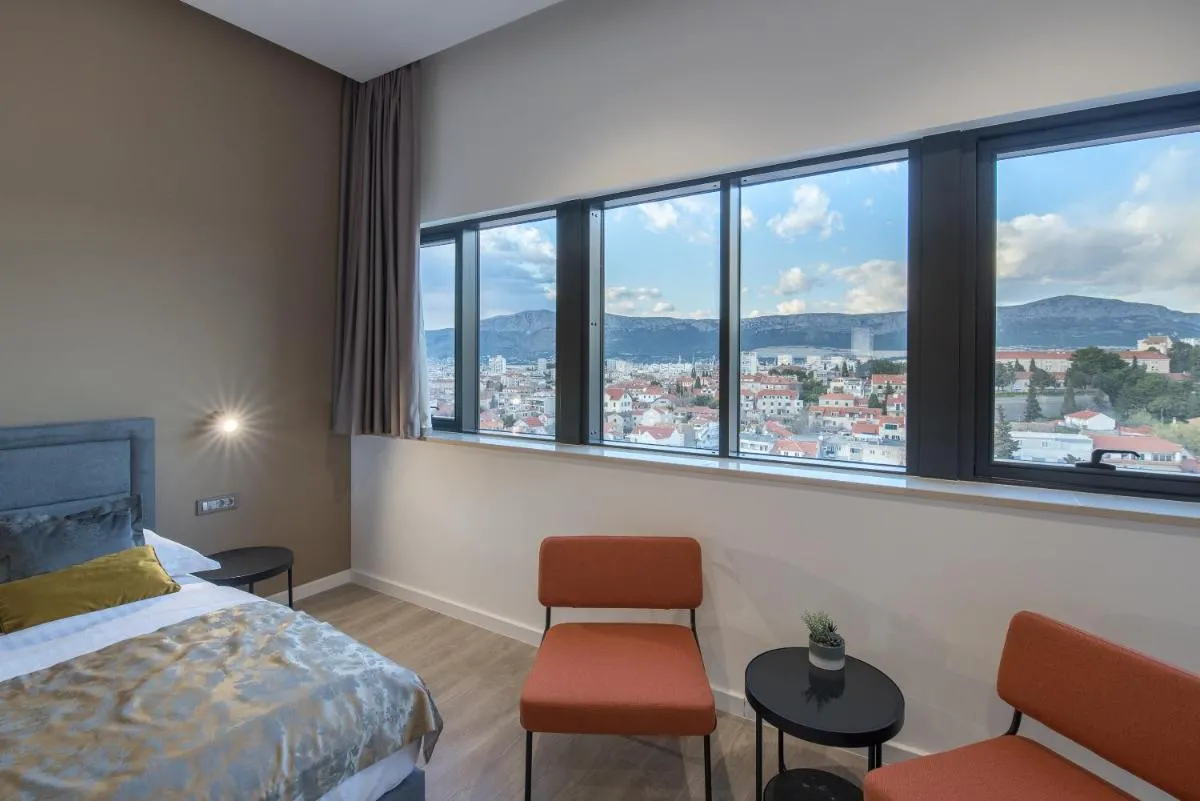 Image 6 of Seascape Luxury Rooms