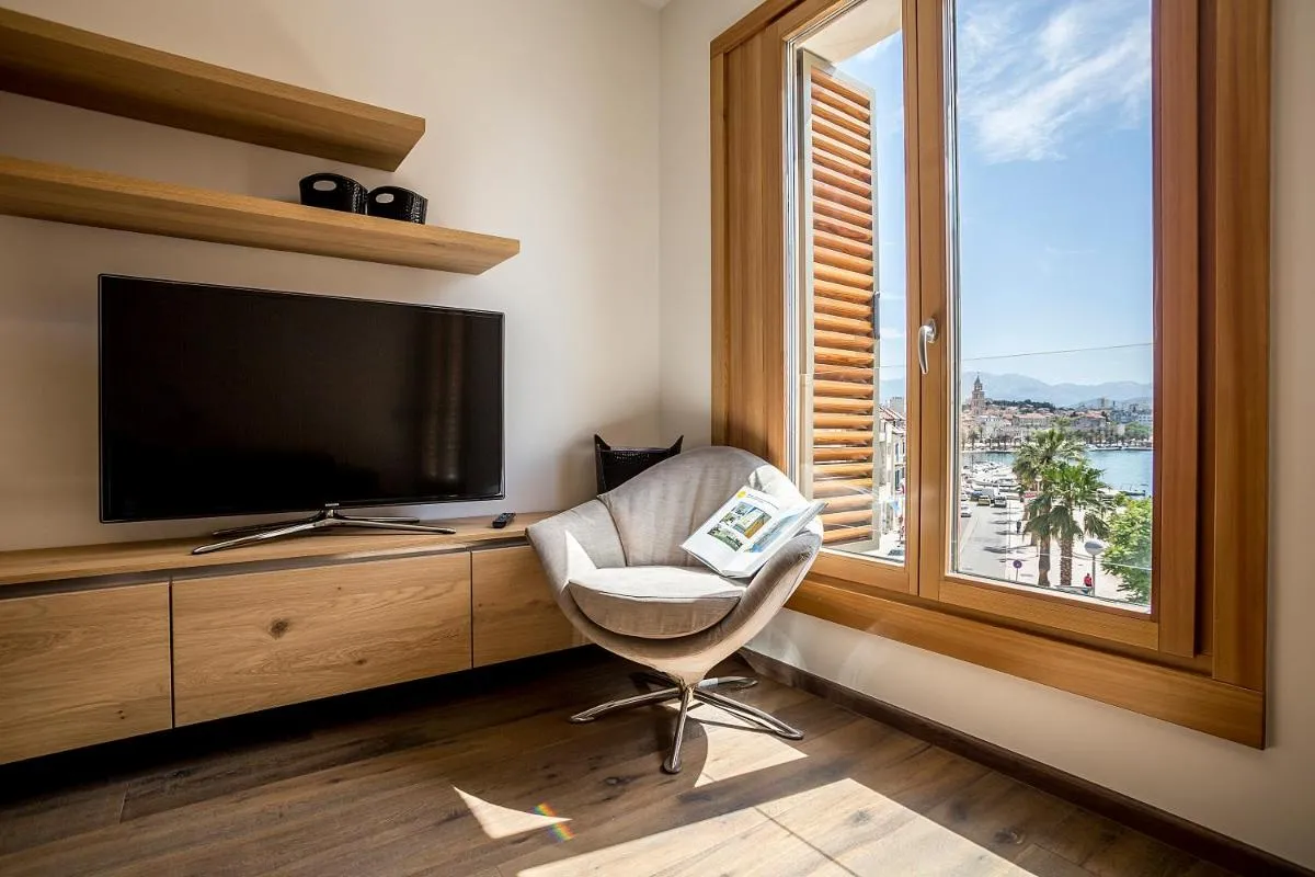 Image 4 of Seaview Luxury Retreat