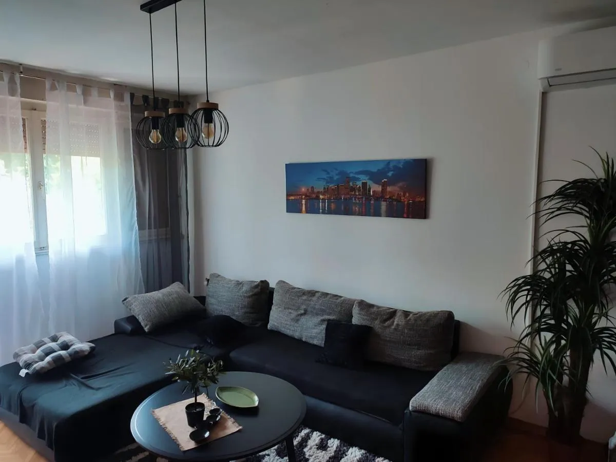 Image 4 of Self check in two bedroom apartment in Centre Split
