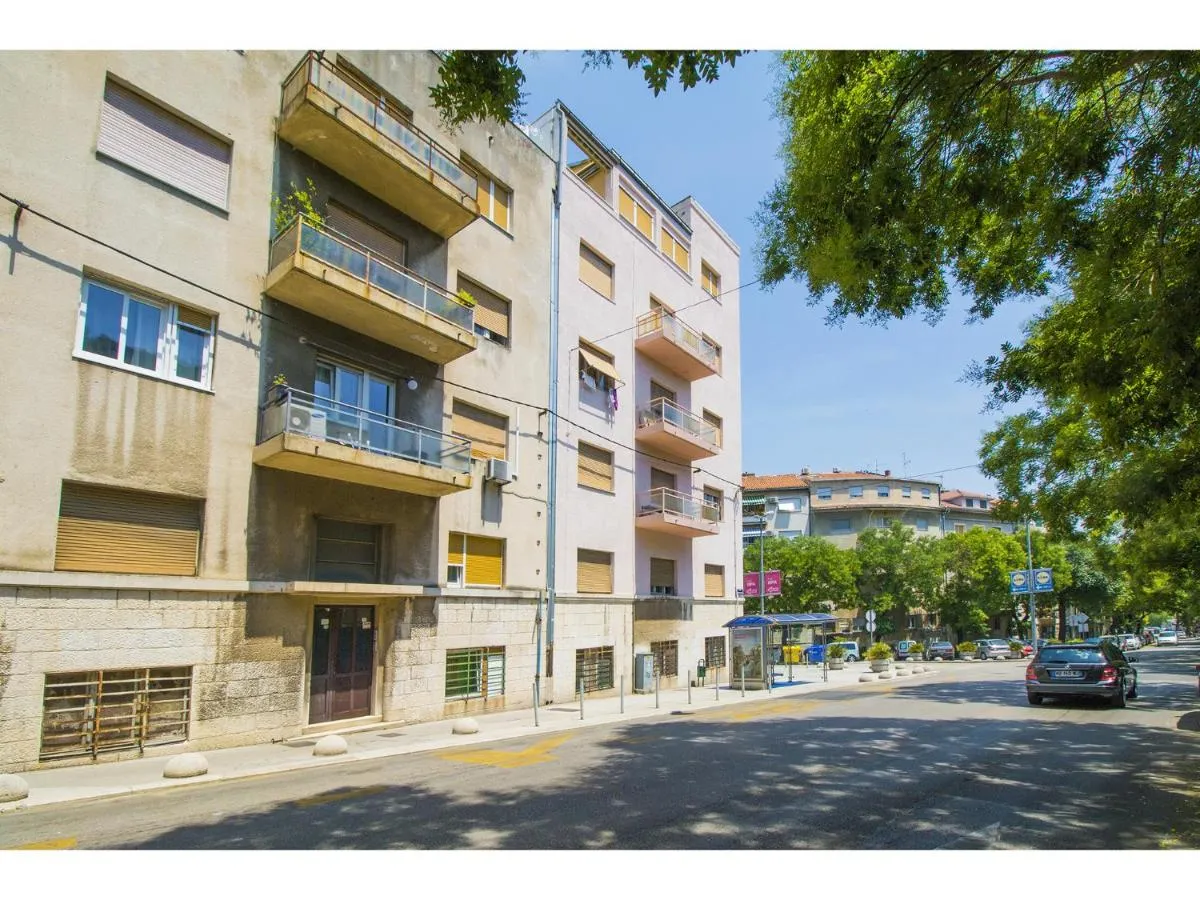 Image 4 of Shades Of Grey Apartments