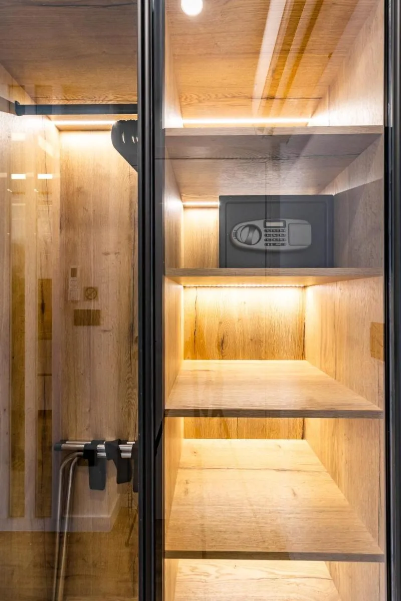 Image 3 of Sky Residence Split