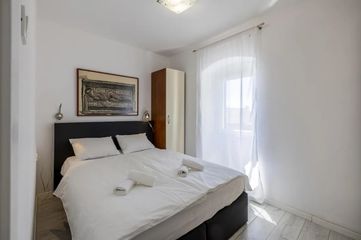 Image of Split Central City Apartment