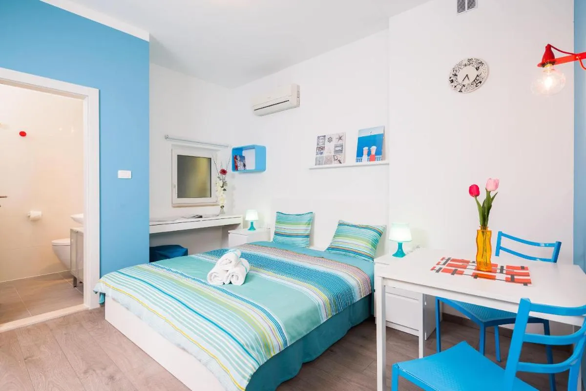 Image 1 of Split Dreams Apartments