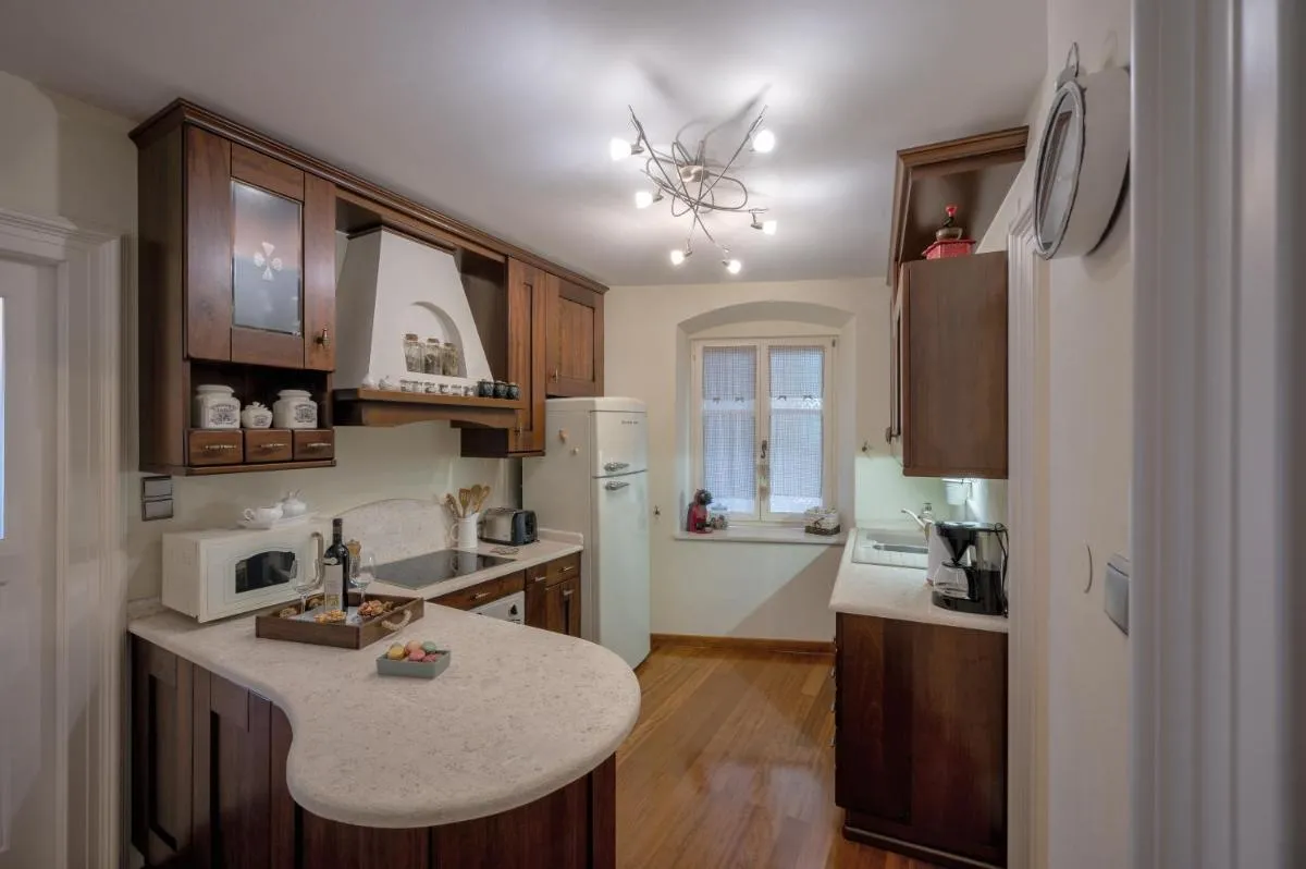 Image 3 of Stone Pearl Heritage Luxury Suite