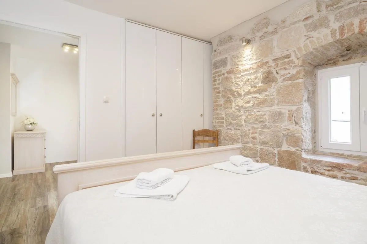 Image 6 of Stone apartman Varos