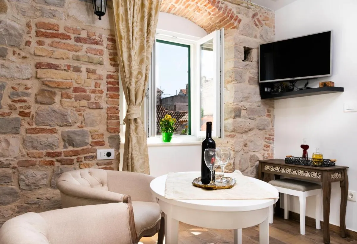 Image 4 of Studio Amore in Diocletian palace