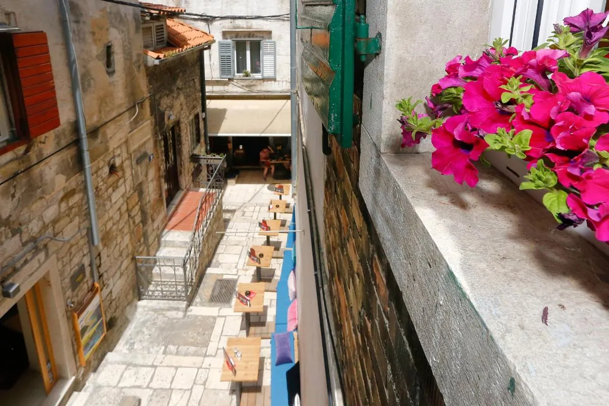 Image 4 of Studio Apartman Fictilis
