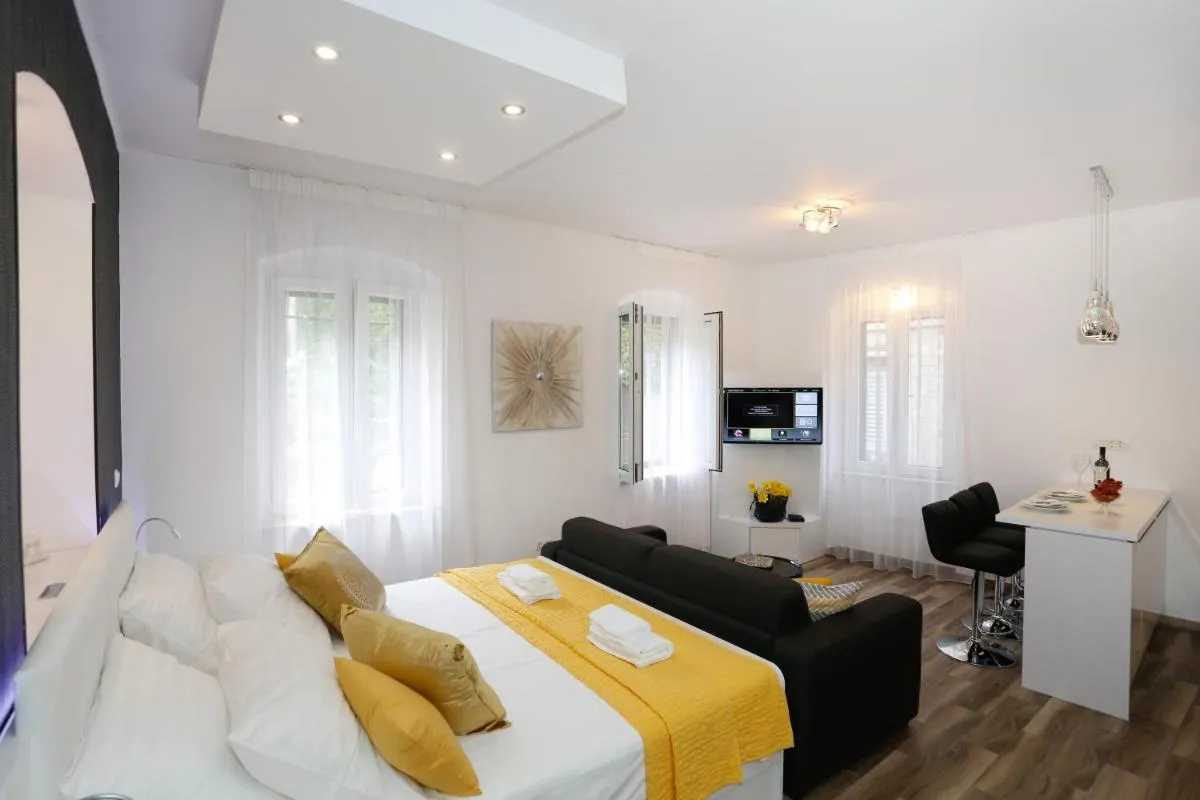 Image 5 of Studio Apartman Fictilis