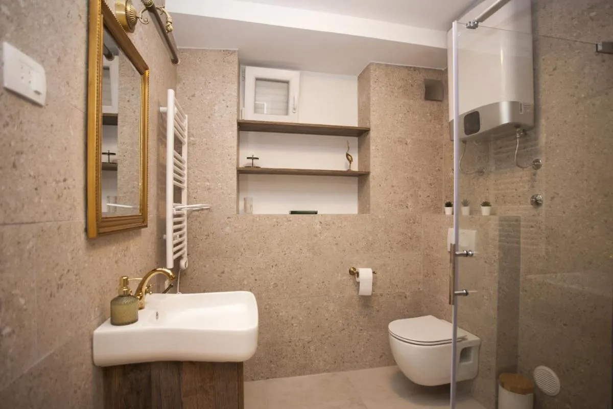 Image 5 of Studio Apartment Jon