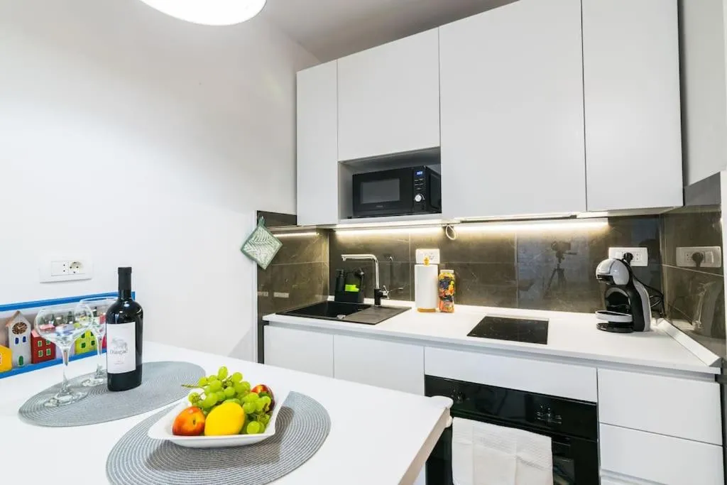 Image 6 of Studio Apartment Mot
