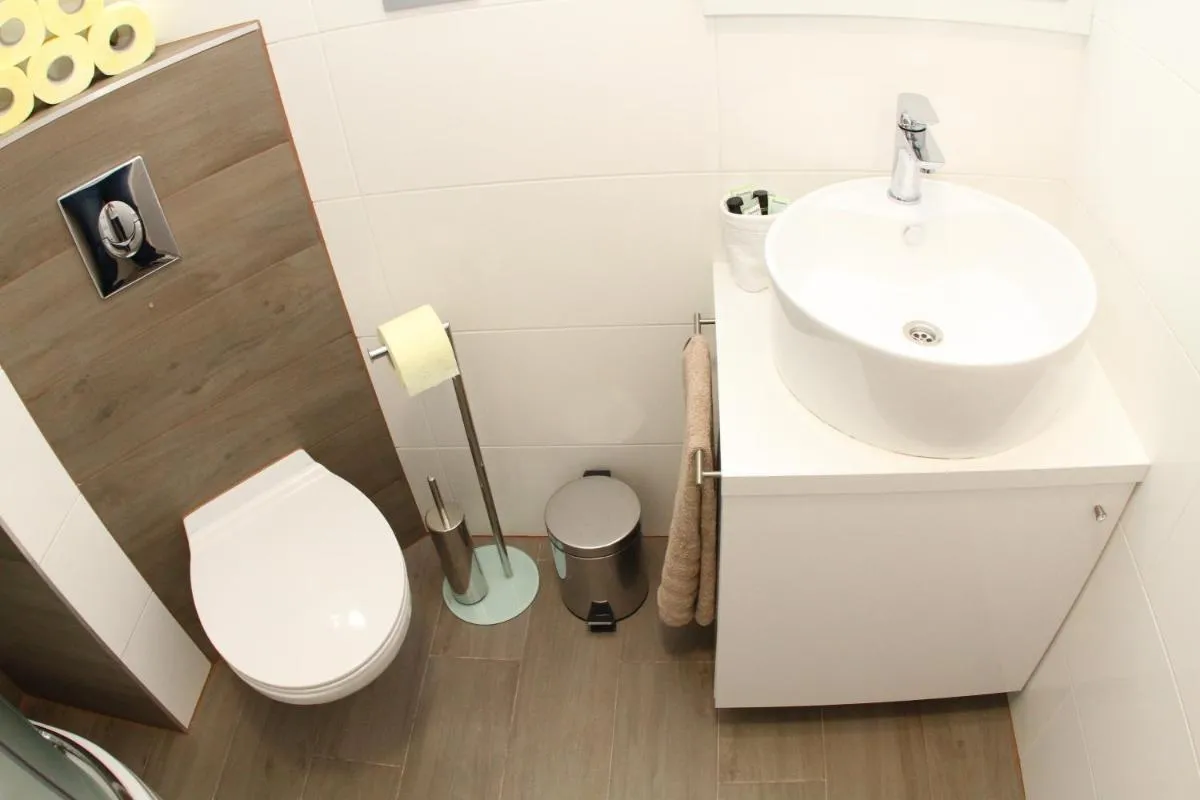 Image 2 of Studio Apartments Mirakul