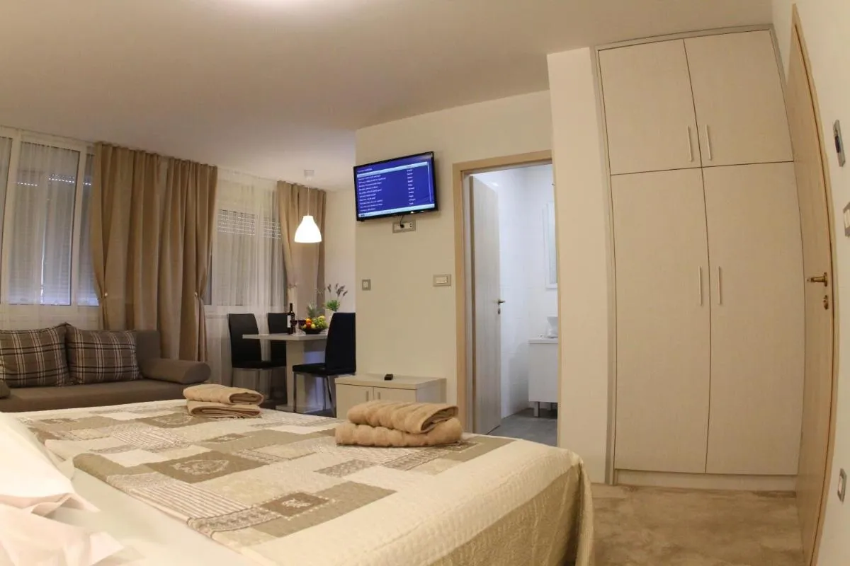 Image 5 of Studio Apartments Mirakul