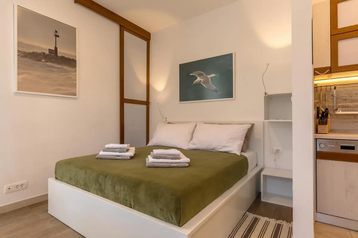 Image 1 of Studio apartment Džapo