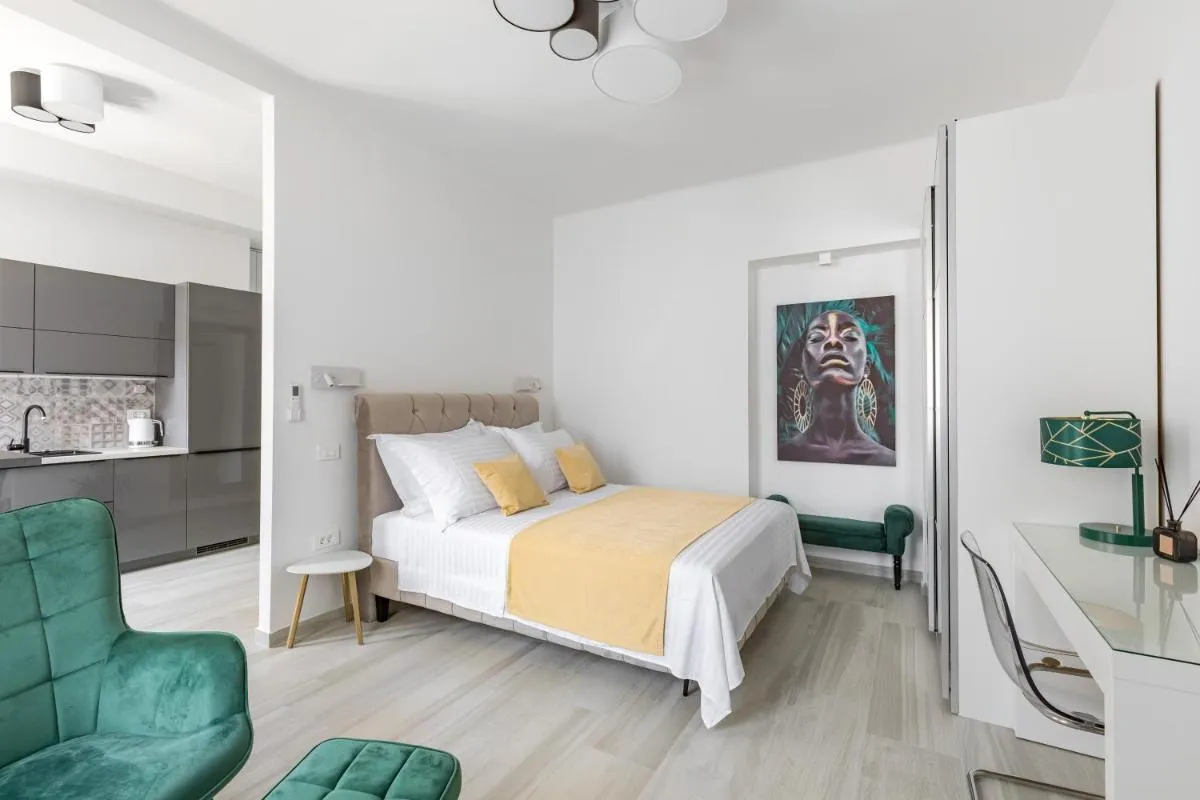 Image 6 of Studio apartment Home