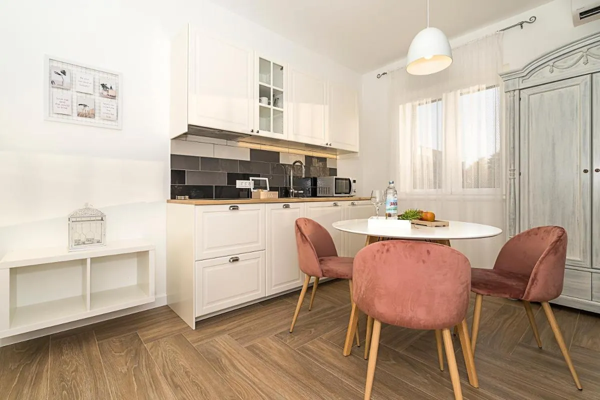 Image 3 of Studio apartments Marcel