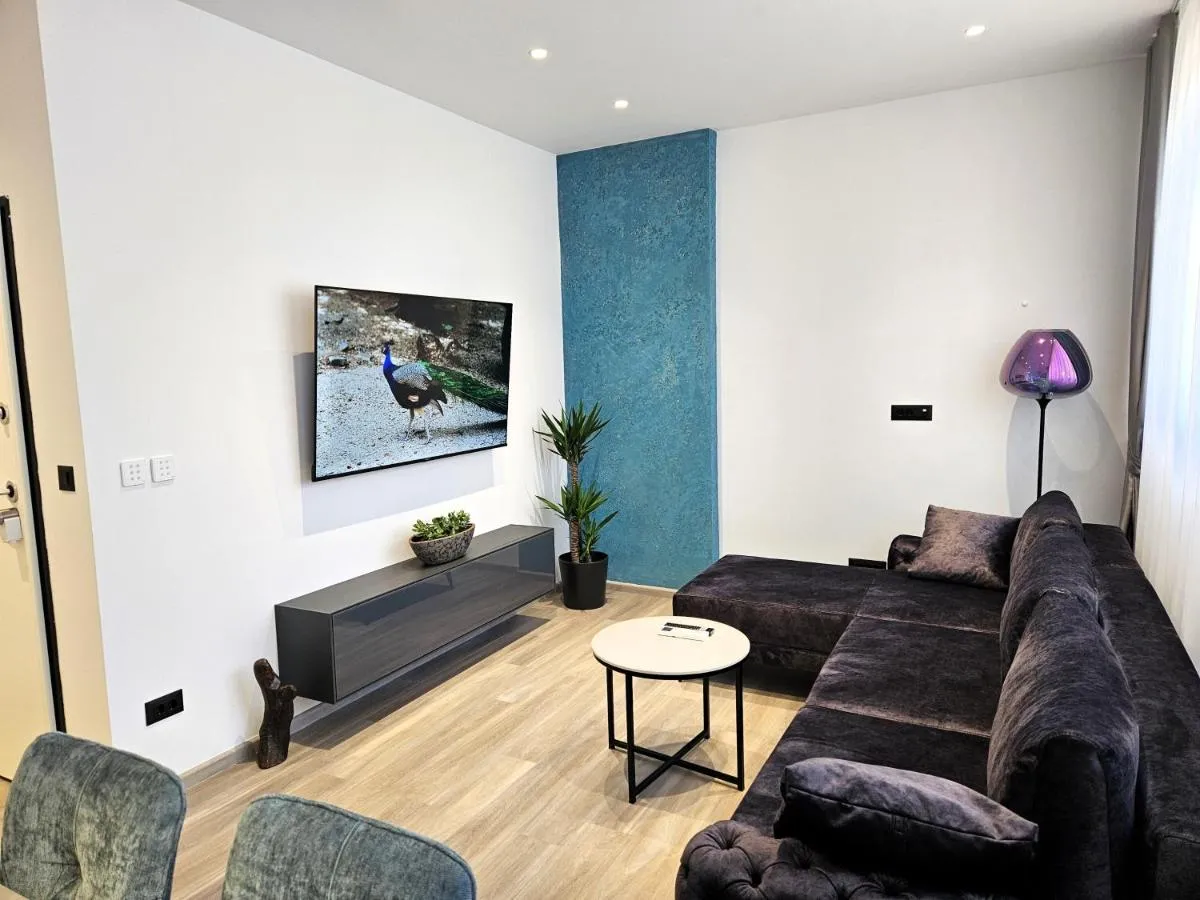 Image 4 of Suite Stay at 8
