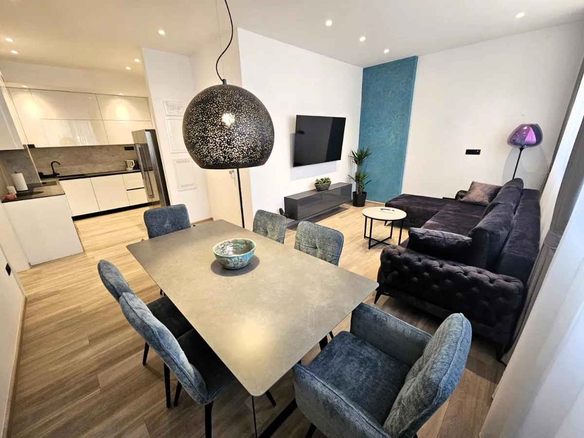 Image 3 of Suite Stay at 8