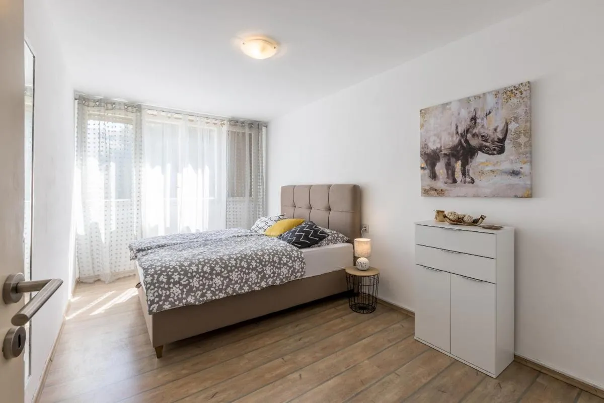 Image 1 of Sunny City Apartment