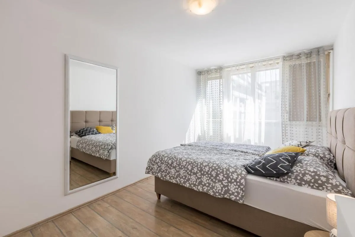 Image 6 of Sunny City Apartment