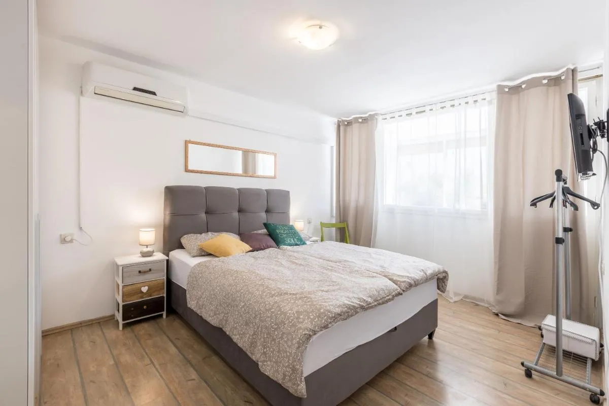 Image 4 of Sunny City Apartment