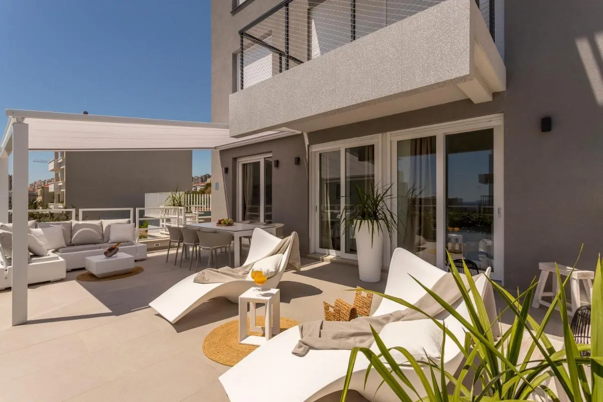 Image 6 of The Pleasurist only yours heated pool and terrace