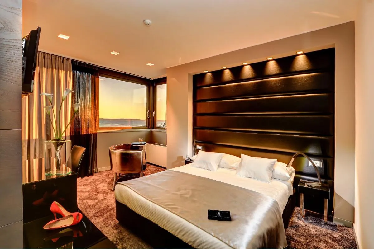 Image 1 of The View Luxury Rooms