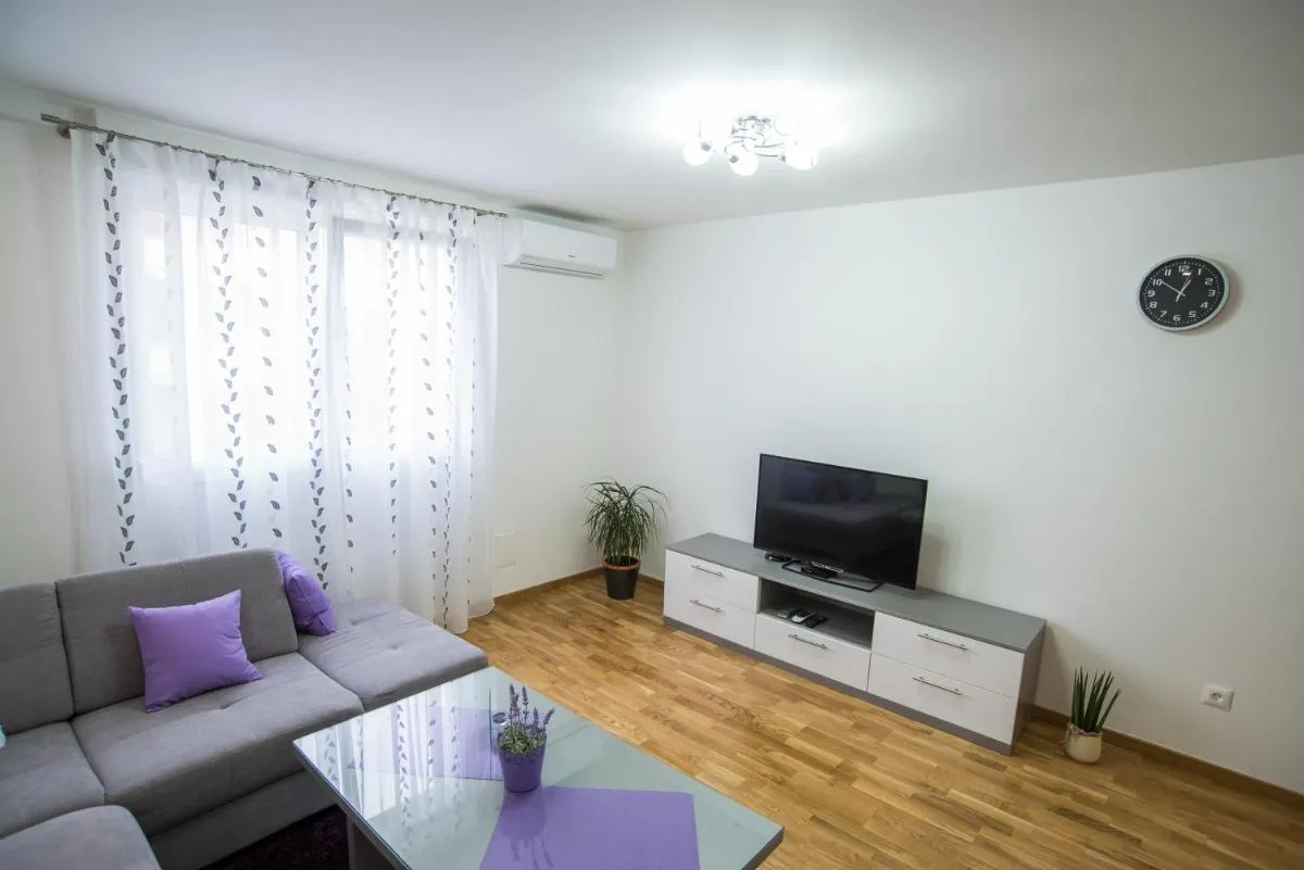 Image 4 of Too Sweet Apartment 1