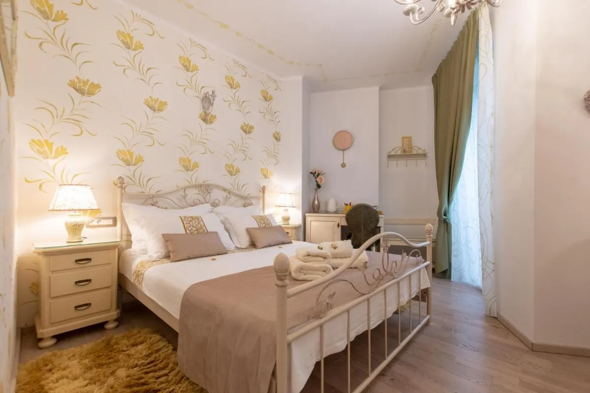 Image 1 of Unique Luxury Rooms