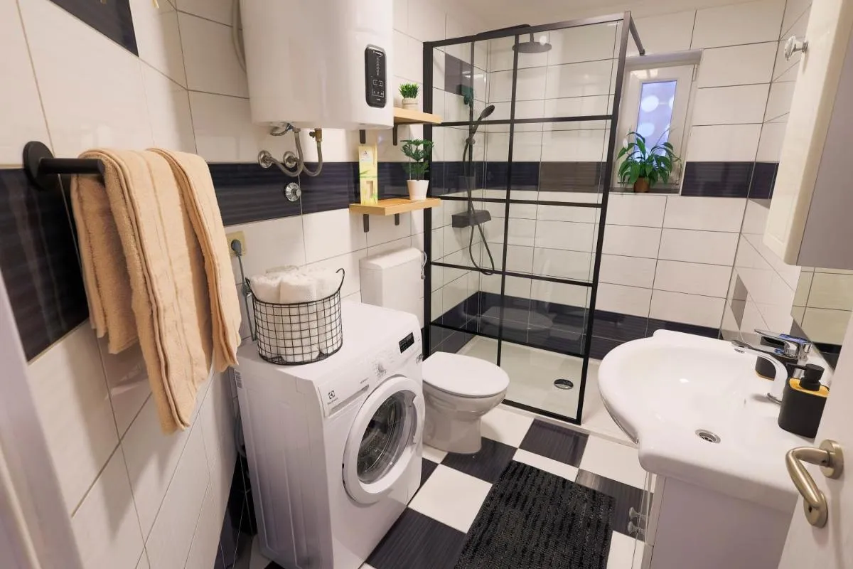 Image 3 of Urban City Center Apartment