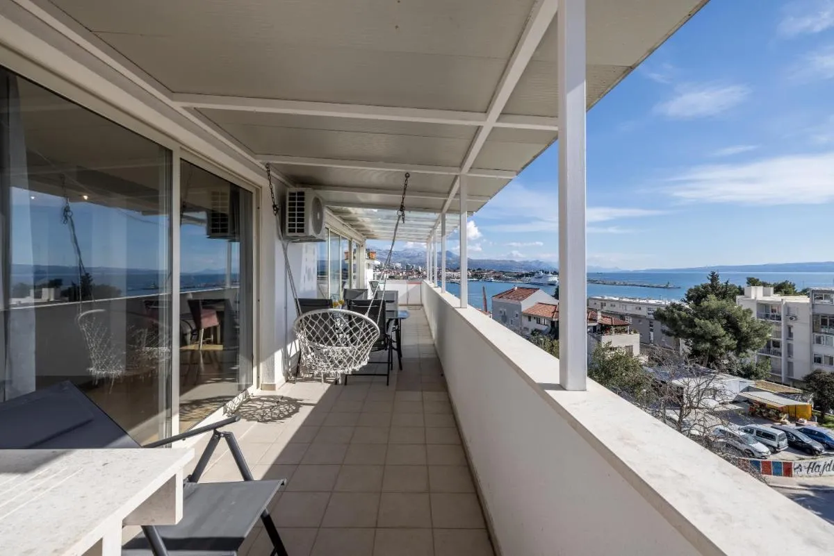 Image 5 of Urban Utopia Penthouse with private parking