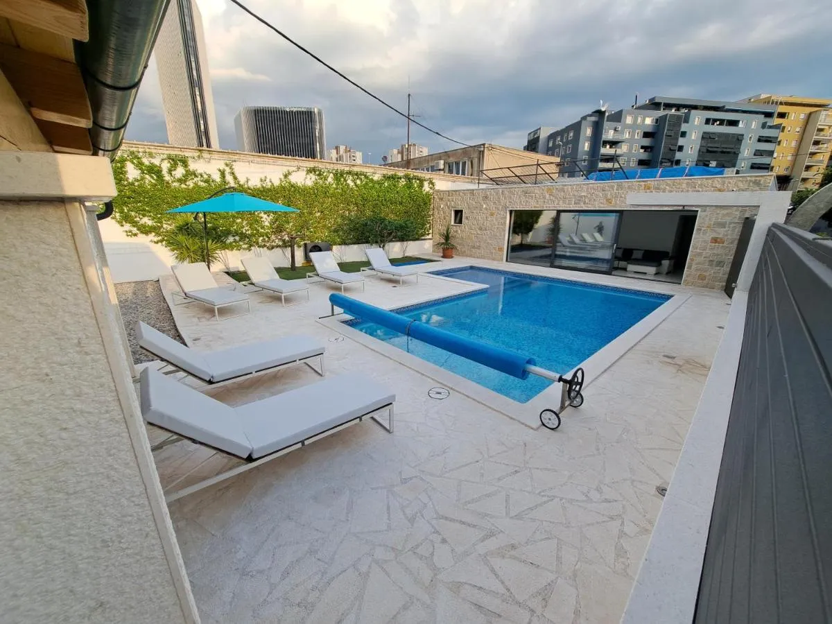 Image 3 of VILLA ENJOY LUX private heated pool in Split