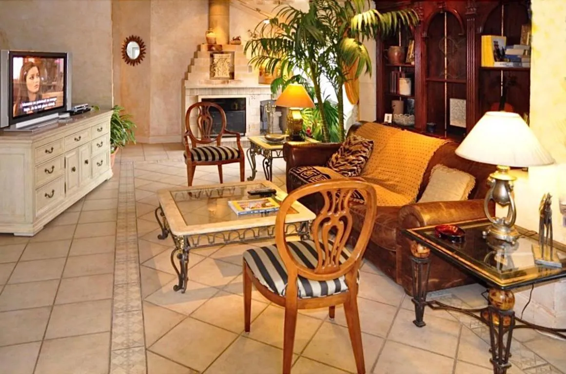 Image of VILLA MARJAN – 3 bdr, 3 bath, parking