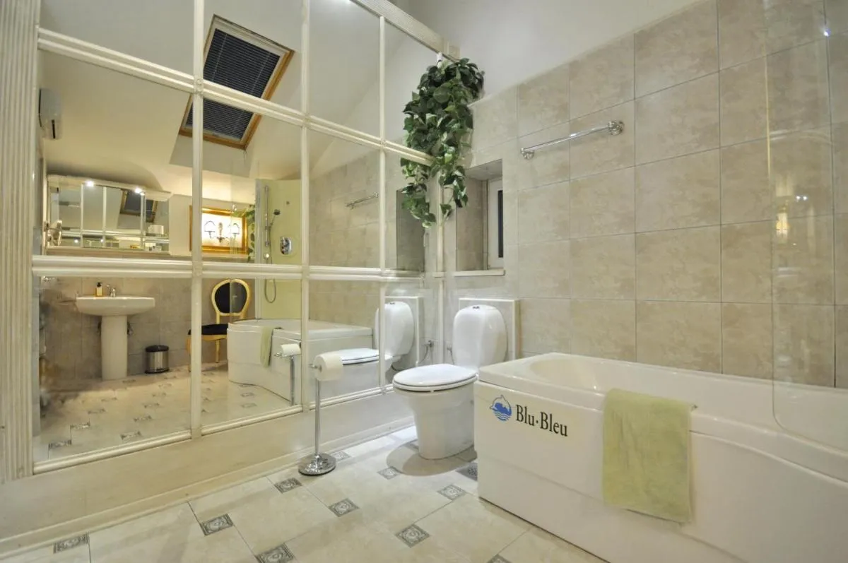Image 2 of VILLA MARJAN – 3 bdr, 3 bath, parking