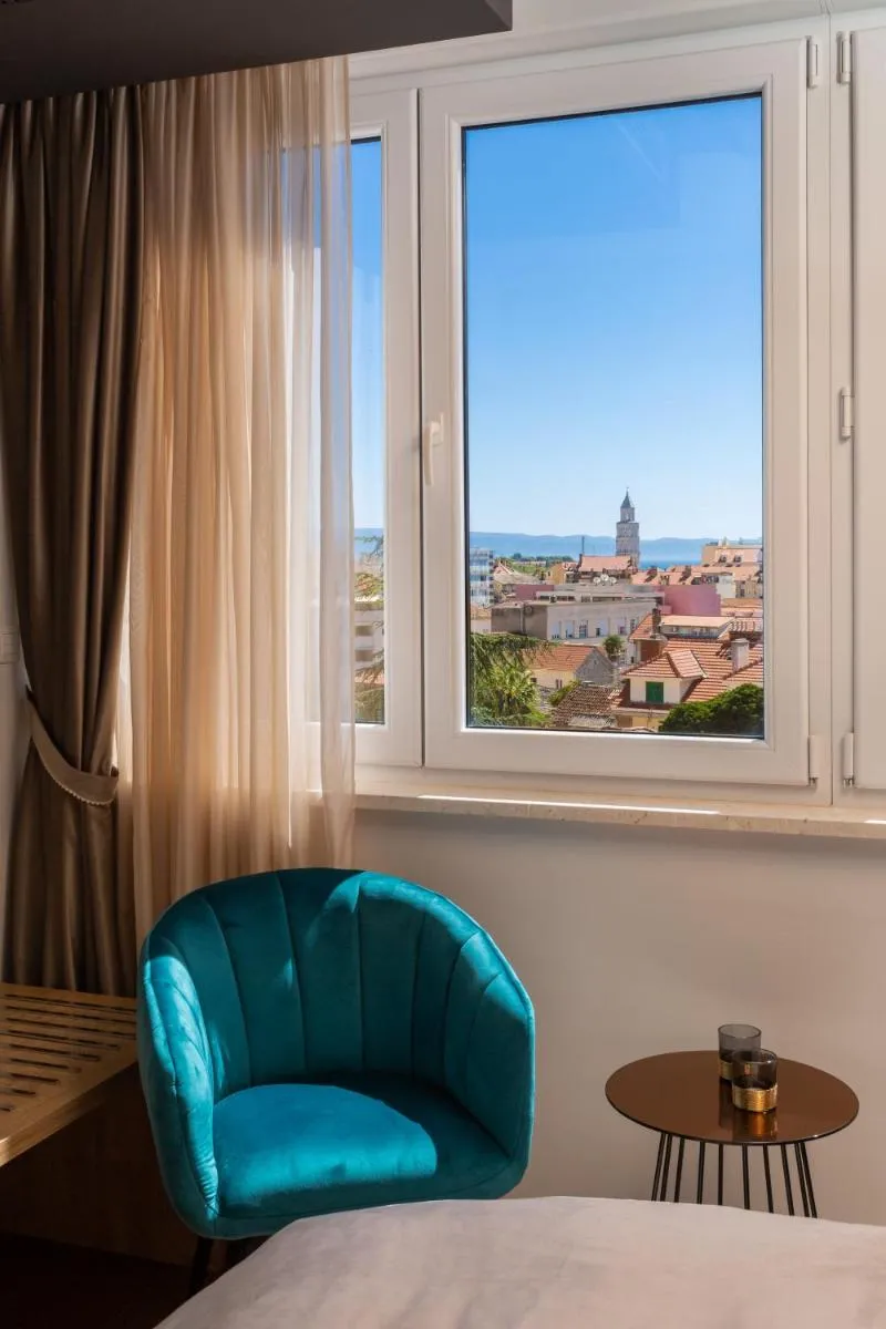 Image 6 of V Luxury Apartment