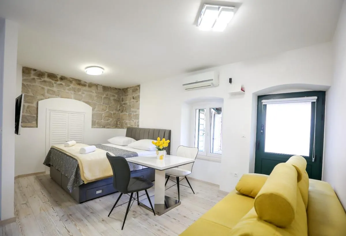 Image 3 of Villa Kate