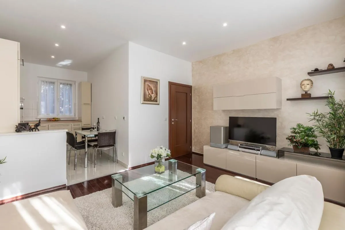 Image 4 of Villa Meri very central and beautiful apartment