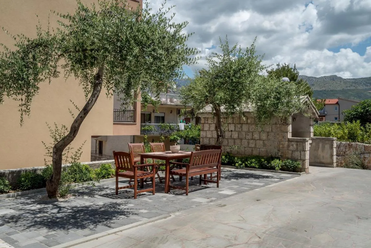 Image 2 of Villa Solis