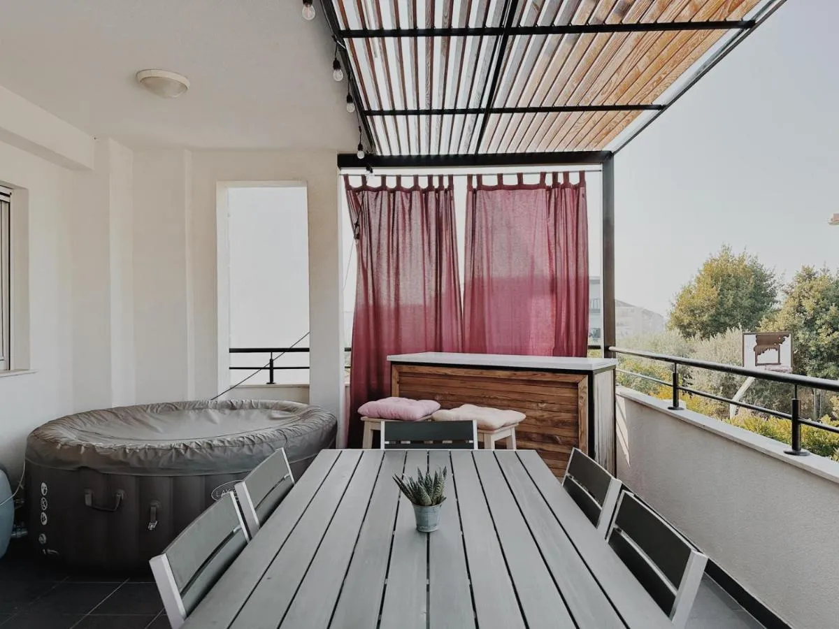 Image 2 of White Lotus – Luxury apartment