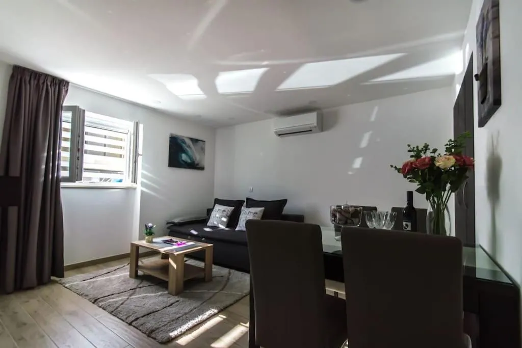 Image of Wonderful apartment near city center and sea